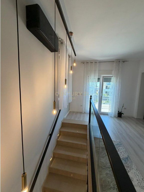 VILLA MODERNA SU DUE PIANI IN VENDITA A XHAFZOTAJ, DURRES!