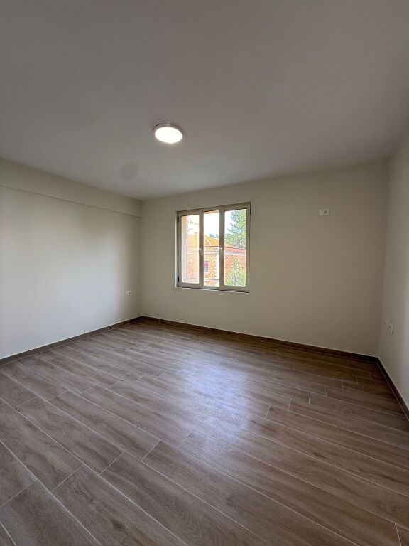 FOR RENT Office Space📍Durres Street *4 work environments 📐Area 100m² 💶600€ Net