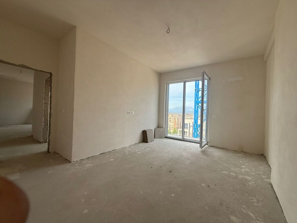 Apartment 2+1+Veranda for Sale, Former Aviation Field