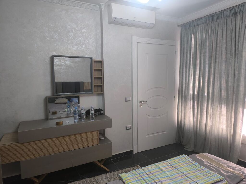 Shitet apartament 2+1 ne astir