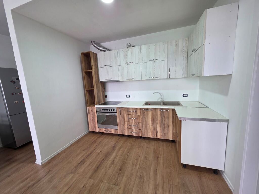 For rent 1+1 5 Maji Street 450 thousand lek