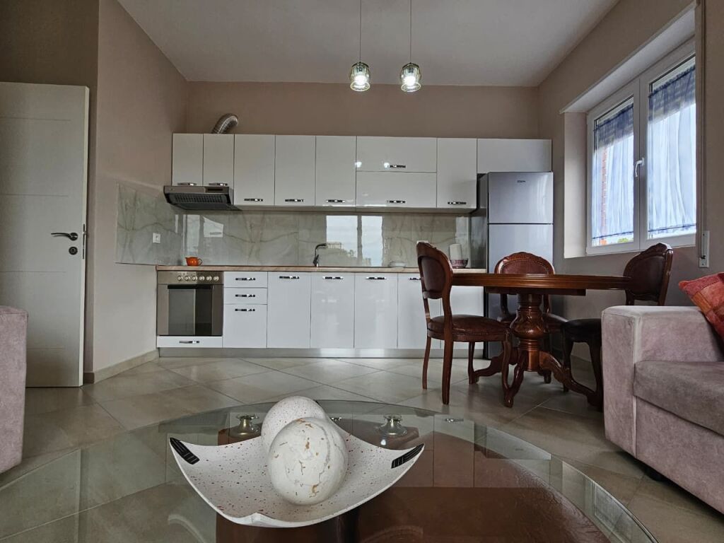 Apartment 2+1+2 near QSUT!