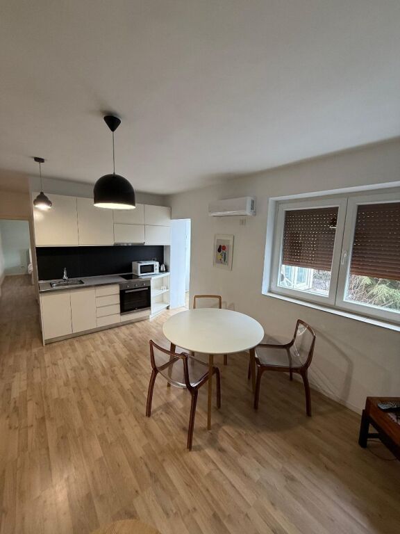 Apartament 1+1 tek Rrugica Sales / 62.000 leke