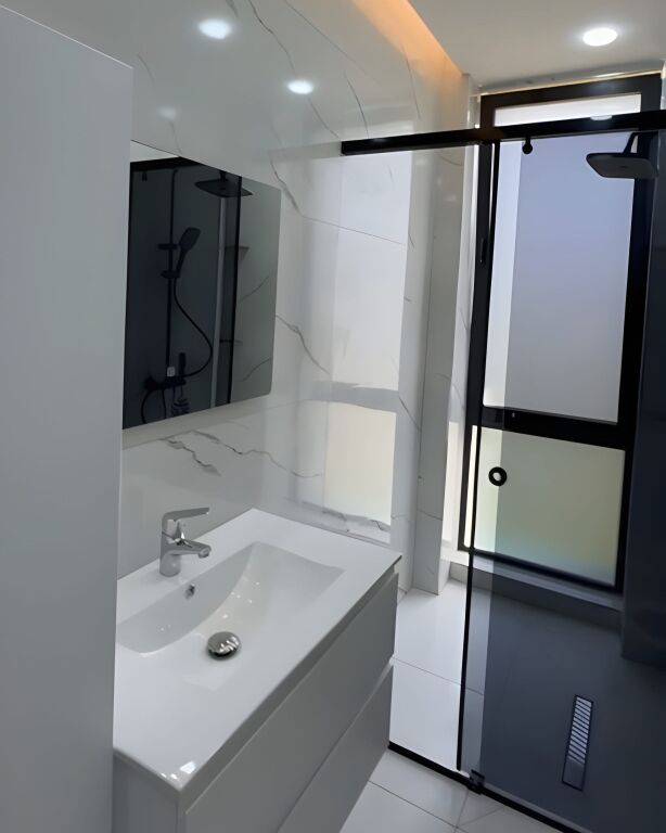Apartament luksoz 1+1 me qira – Bulevardi i Ri !
