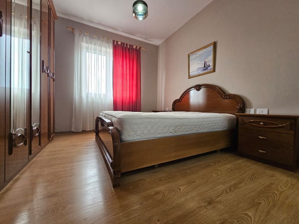 Apartment 2+1+2 near QSUT!