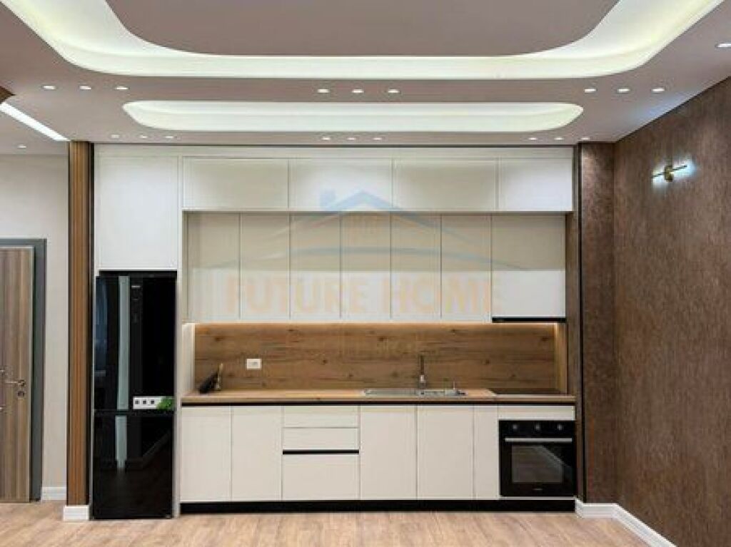 Shitet, Apartament 2+1,Tirana Golden Park 3