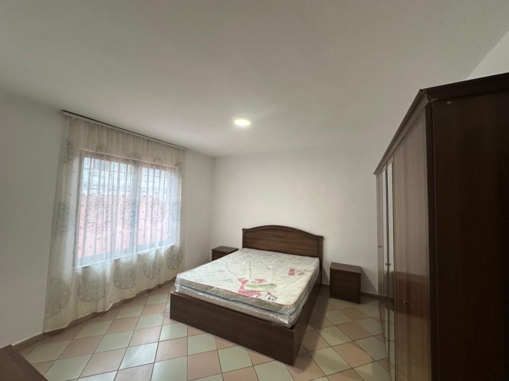 Apartment 1+1 for rent in a private house, at Fabrika e Mjellit, First floor  The apartment is suitable for a couple or single persons, in a quiet area with good access.  💰 Price: 40,000 lek/month.  For more information contact privately.