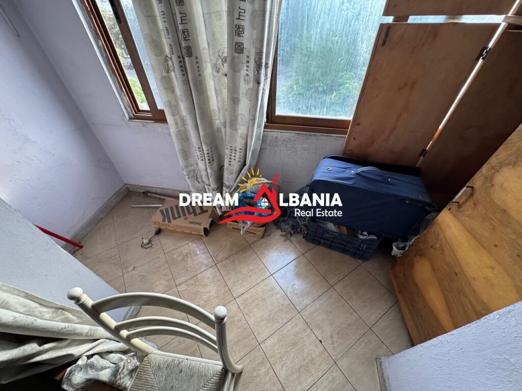 Vendesi in vendita 2 Appartamenti (1+1 e 2+1) al Incrocio del 21 Dicembre (ID 4139190)