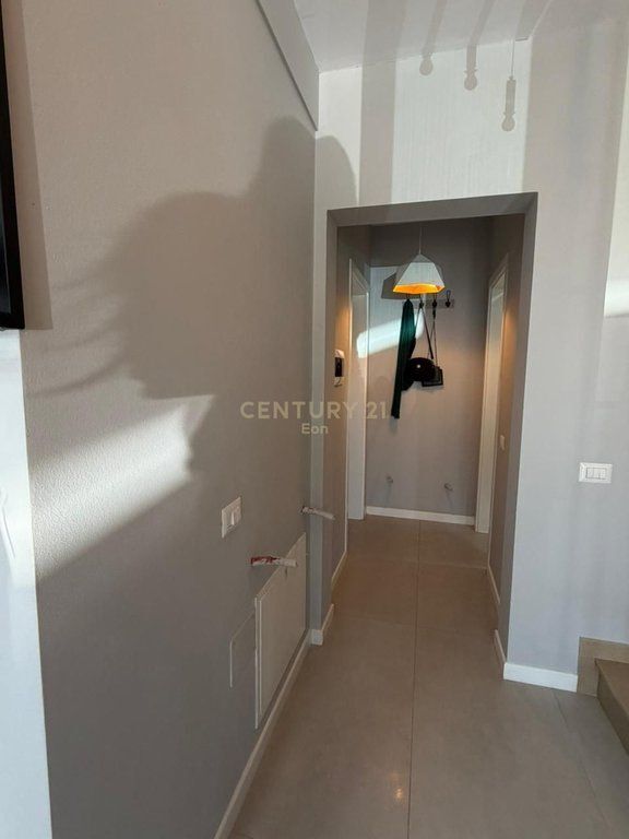 VILLA MODERNA SU DUE PIANI IN VENDITA A XHAFZOTAJ, DURRES!