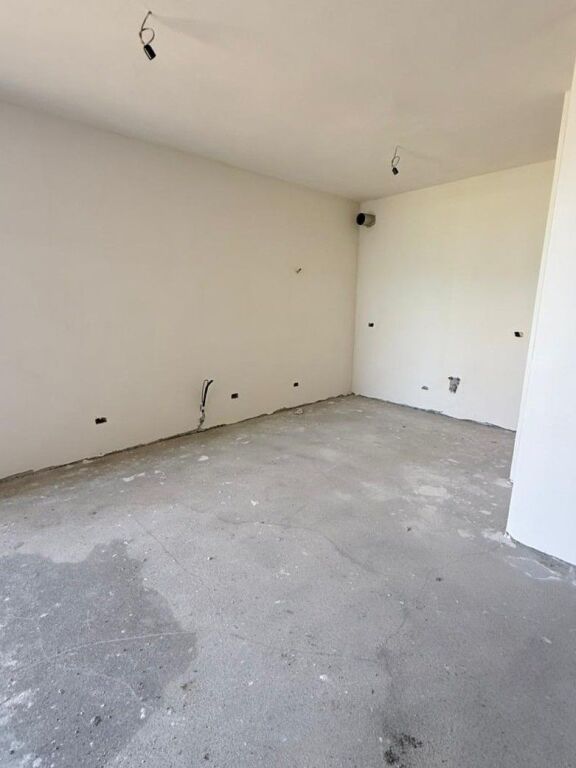 Apartment 2+1 for sale at orbital complex 5, near the new boulevard