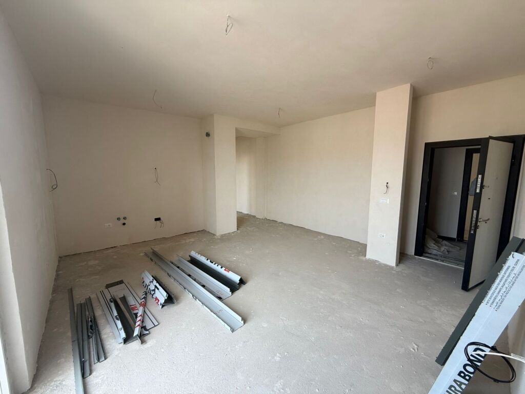 Apartment 2+1+Veranda for Sale, Former Aviation Field