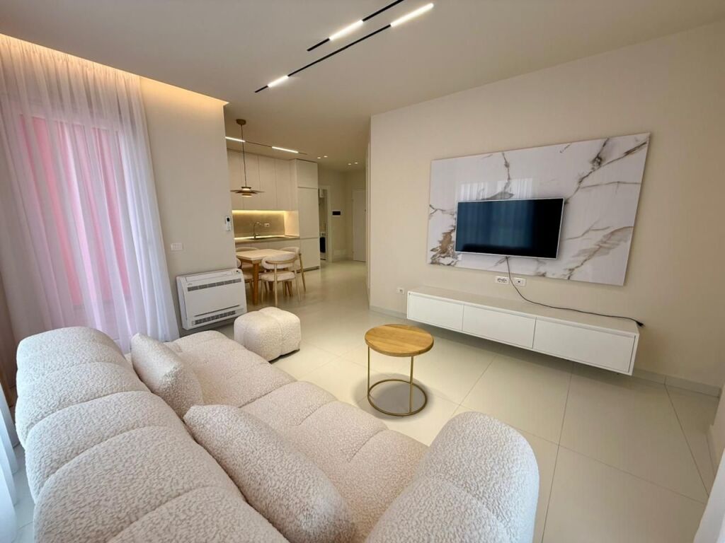 📣 QERA SUPER Apartament 1+1 📍 Prane Universitetit Beder 🛣️ Rruga "Jordan Misja" ✨ 💶 Cmimi 65.000 Leke Ne Muaj