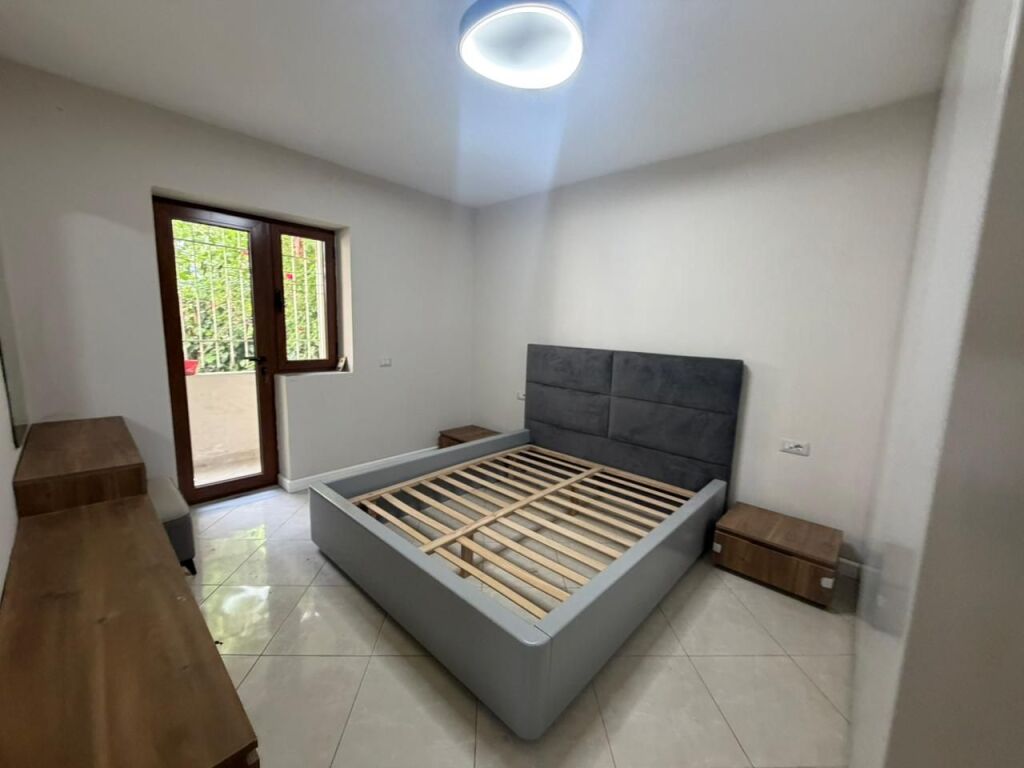 🏡 Jepet me qira apartament 2+1 i mobiluar te 📍  Rr. Elbasanit.💶 550€ i diskutueshëm