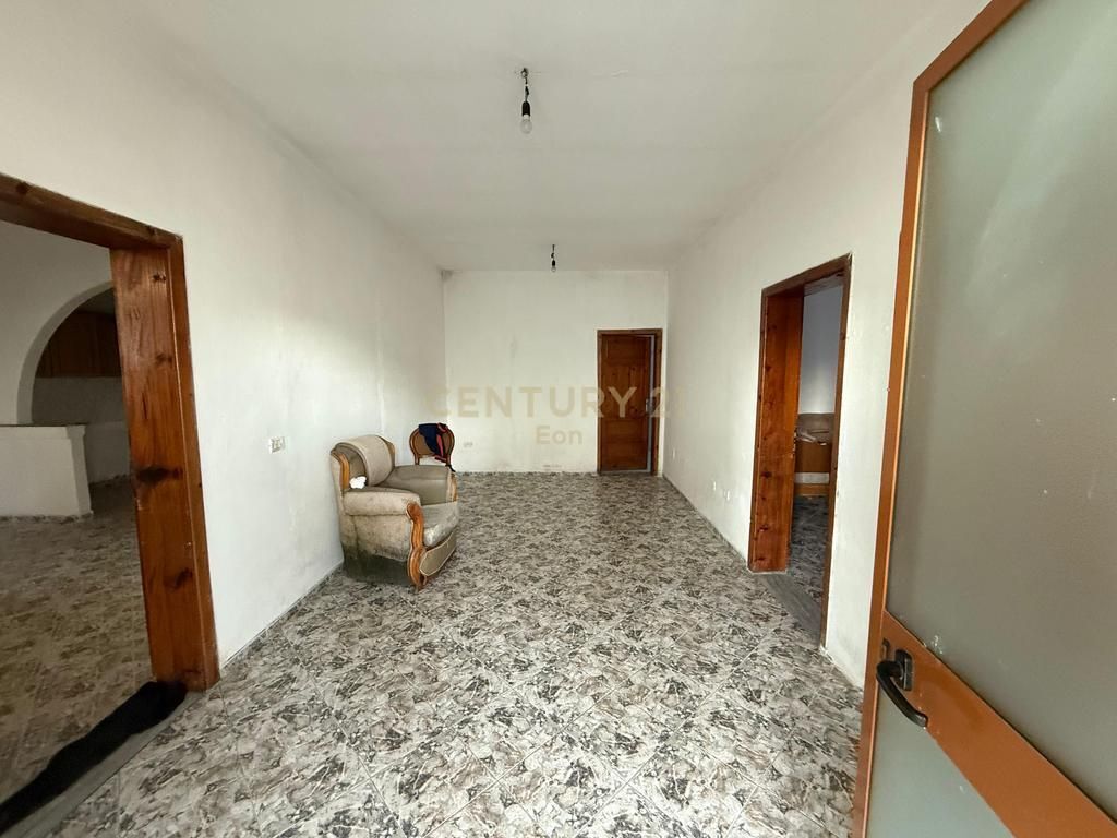 Shitet Shtëpi Private – Shkozet, Durrës
