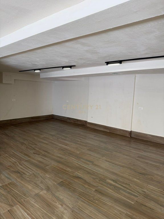 COMMERCIAL SPACE FOR SALE ON THE BEACH, ILIRIA !
