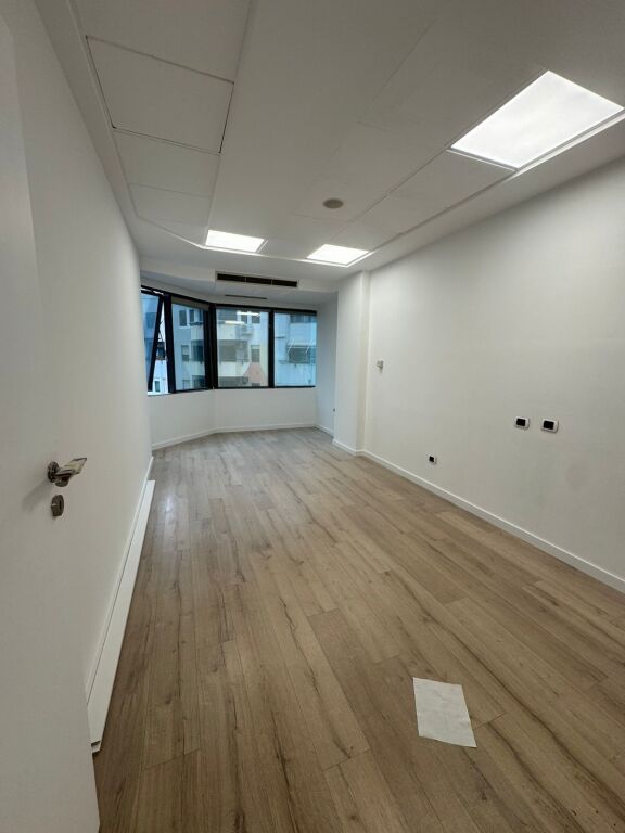 OFFICE FOR RENT IN THE CENTER