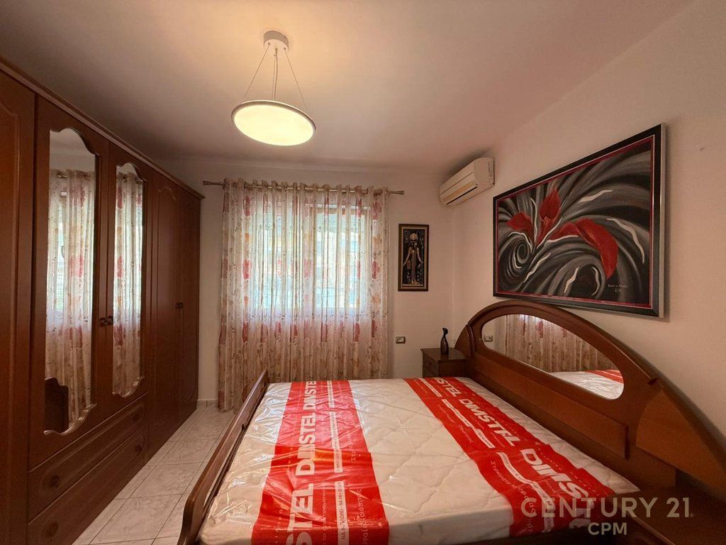 APPARTAMENTO 1+1 IN AFFITTO VICINO A 21 DHJETORI! 550 € /Mese Superficie Totale 63m2