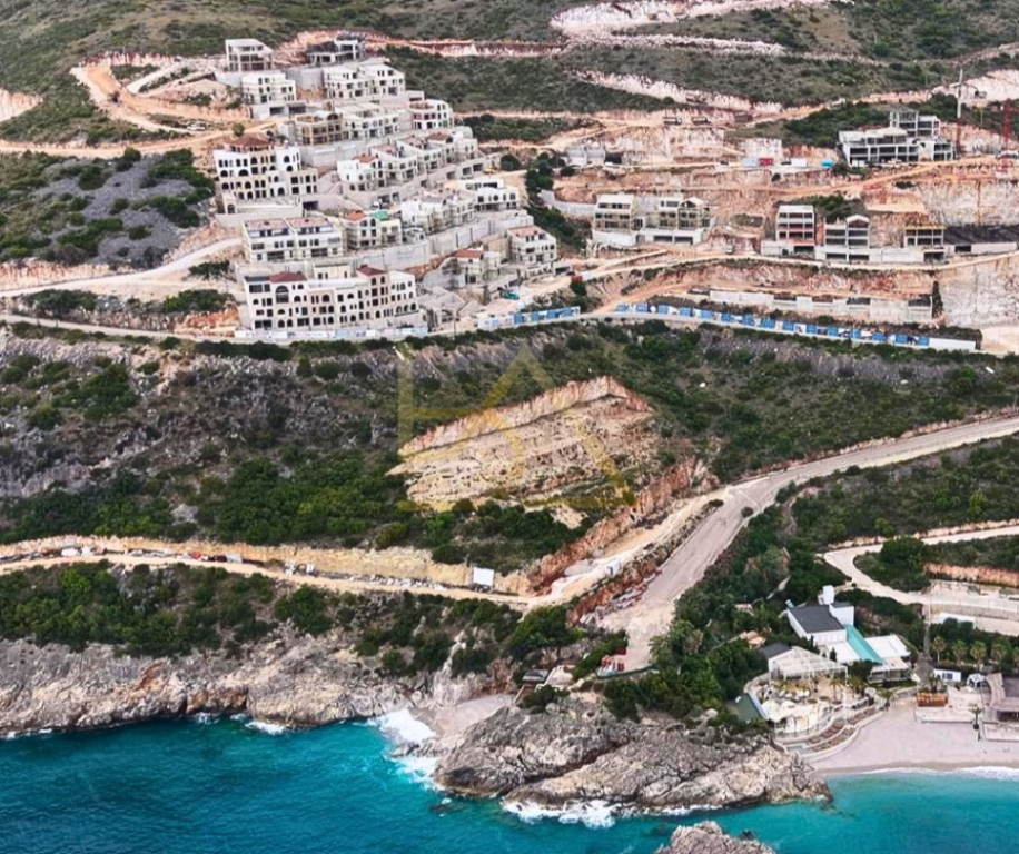 Shitet Apartament – Folie Village, Jalë