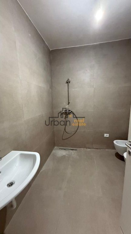 Rent, Apartment 1+1, Bogdaneve Street, Tirana - 1000€ | 83 m²