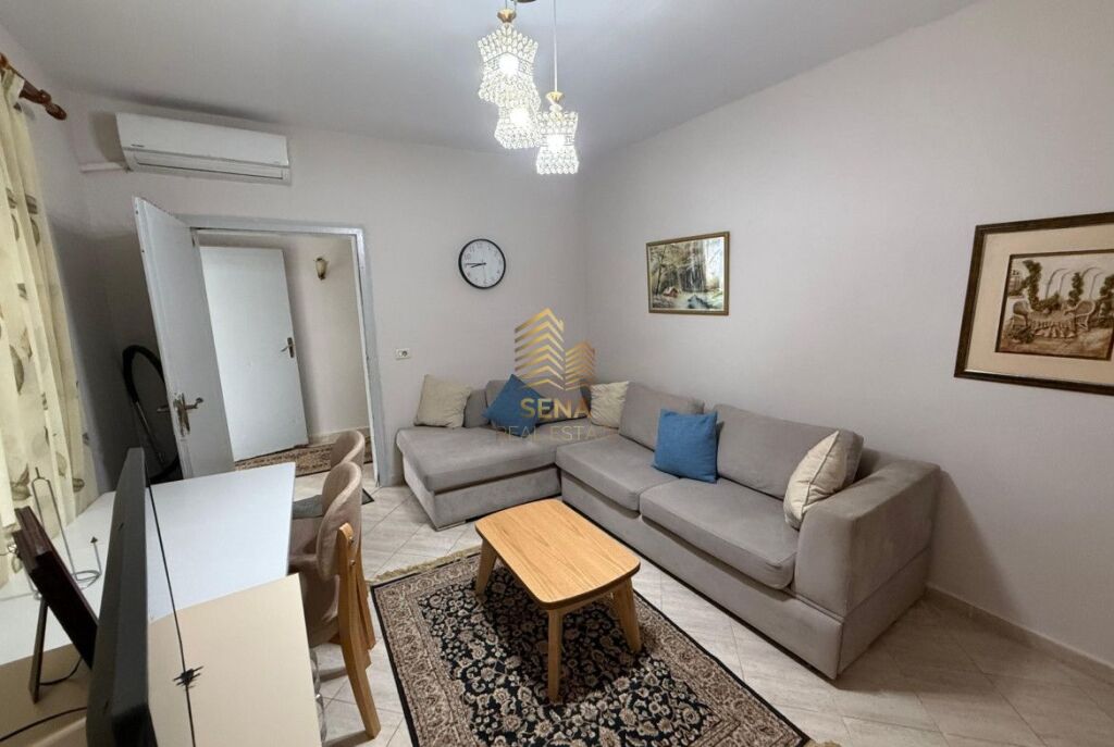 Rent, Private Entrance 1+1+Veranda, Glass Window, 40,000 Lek/Month Negotiable