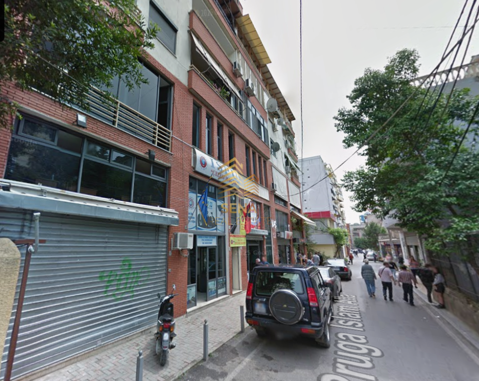 For rent, Duplex business premises 134m², Myslym Shyri Street, 150,000 Lek/month