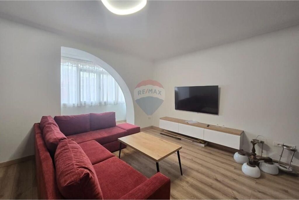 Appartamento - In Affitto - Via Elbasan, Tirana
