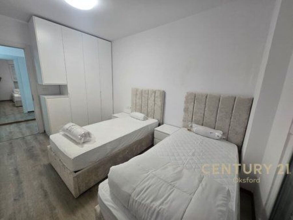 APPARTAMENTO IN AFFITTO 2+1+2T NELLA ZONA DEL 5 MAGGIO