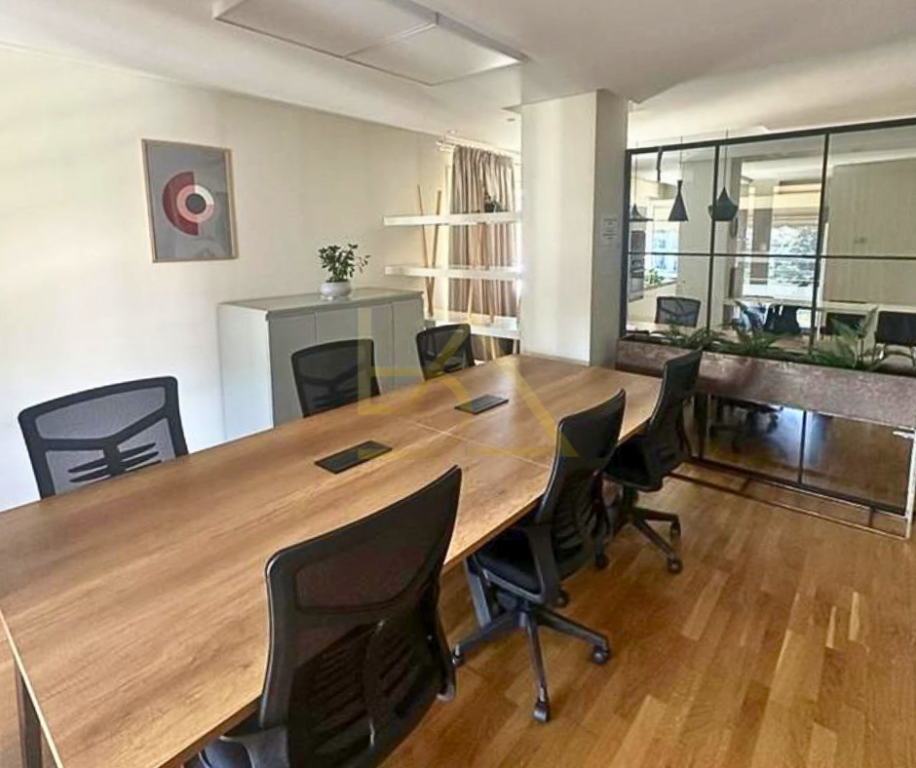 Ufficio Moderno in Affitto – Bllok, Tirana
