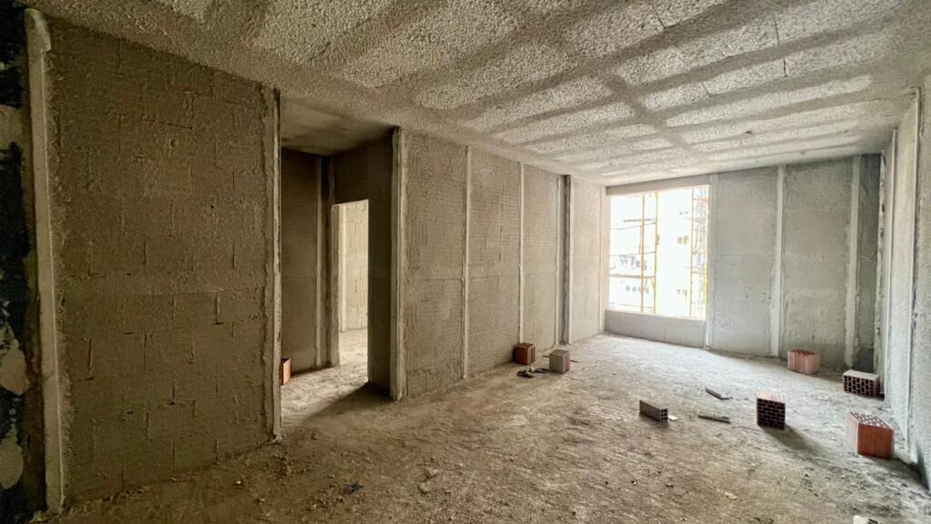 SHITET : 1+1 +1 Post Parkimi🅿️📍Ish Fusha e Aviacionit (Rr.Dritan Hoxha) - 135,000€ - Sp.74m² - Akses i shpejte drejt zonave kryesore🚀