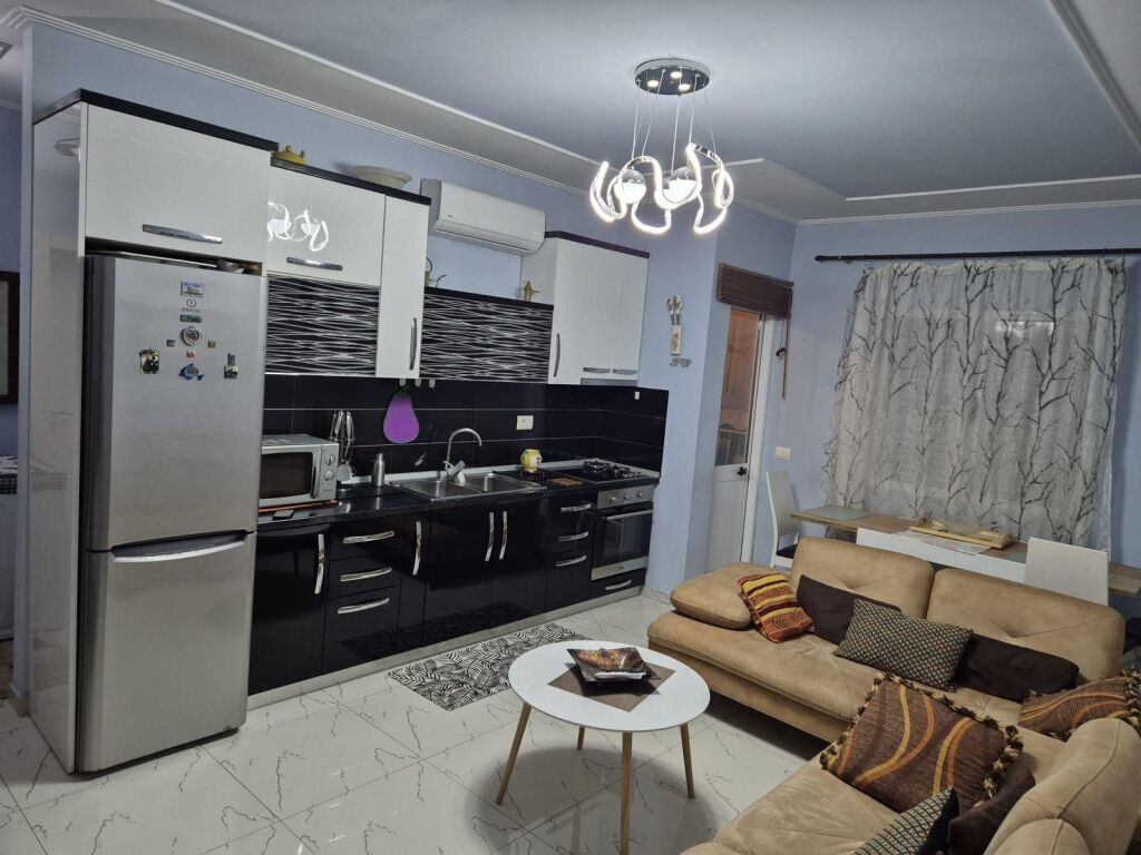 Rent | Apartament 2 + 1 | Ish Tregu Elektirk | 650 €/month