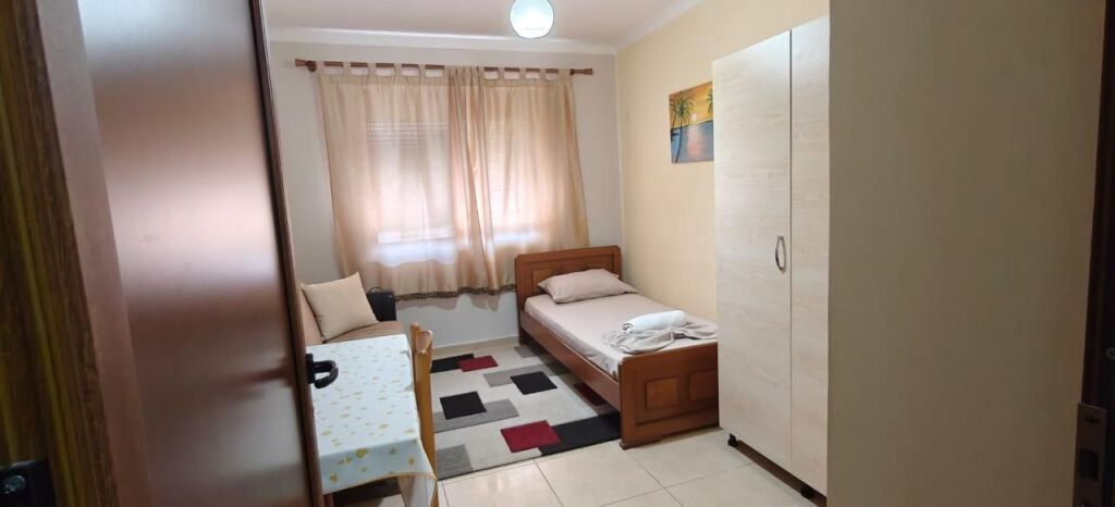 Qera | Apartament 2 + 1 | Rruga e Durrësit | 600 €/muaj