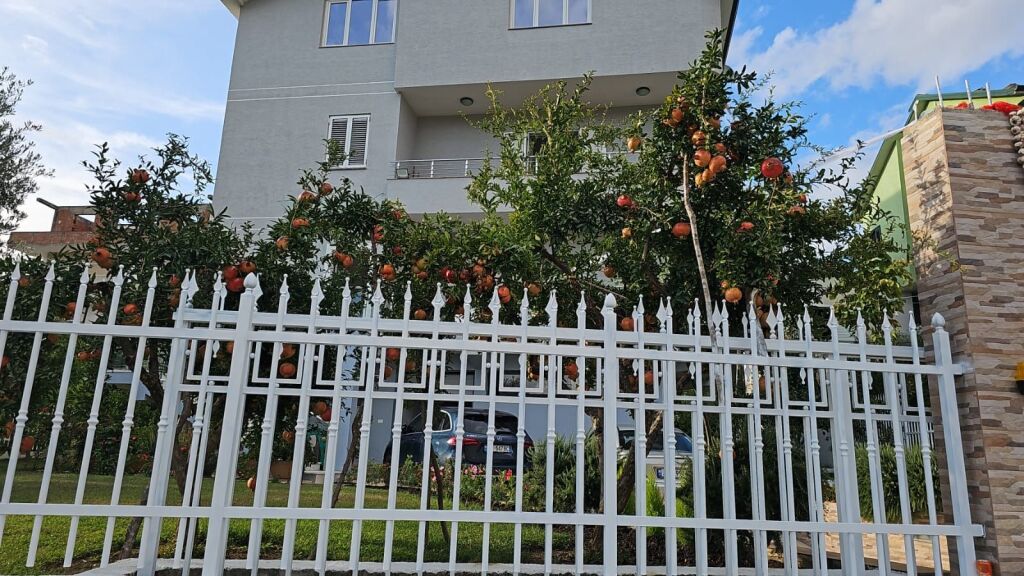 Apartment 3+1+2 In Sauk