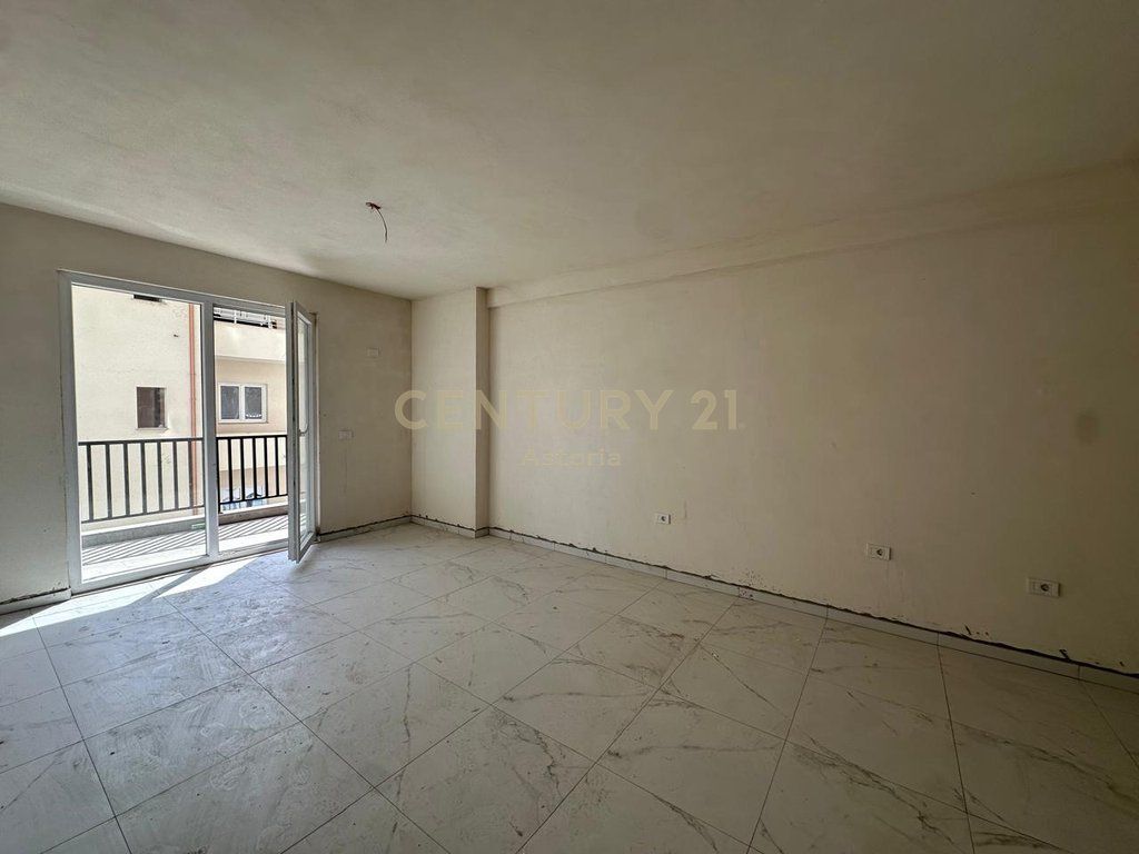 2+1 Apartment for Sale – New Modern Residence in Kamëz