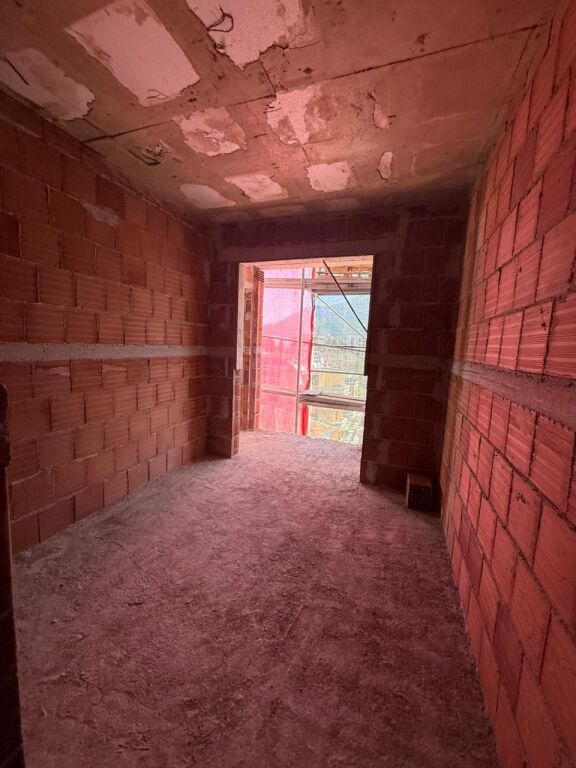 3+1 apartment near Partizani High School