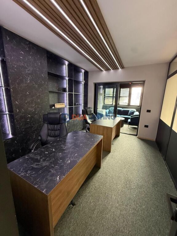 🏢 Ufficio in Affitto 📍 Mine Peza