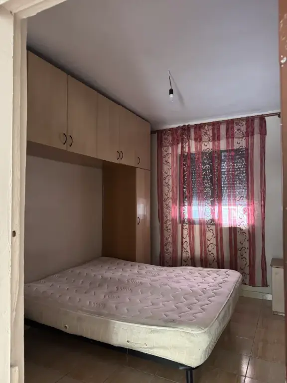 Rent | Shtëpi private 1 + 1 | Stadiumi Dinamo | 400 €/month