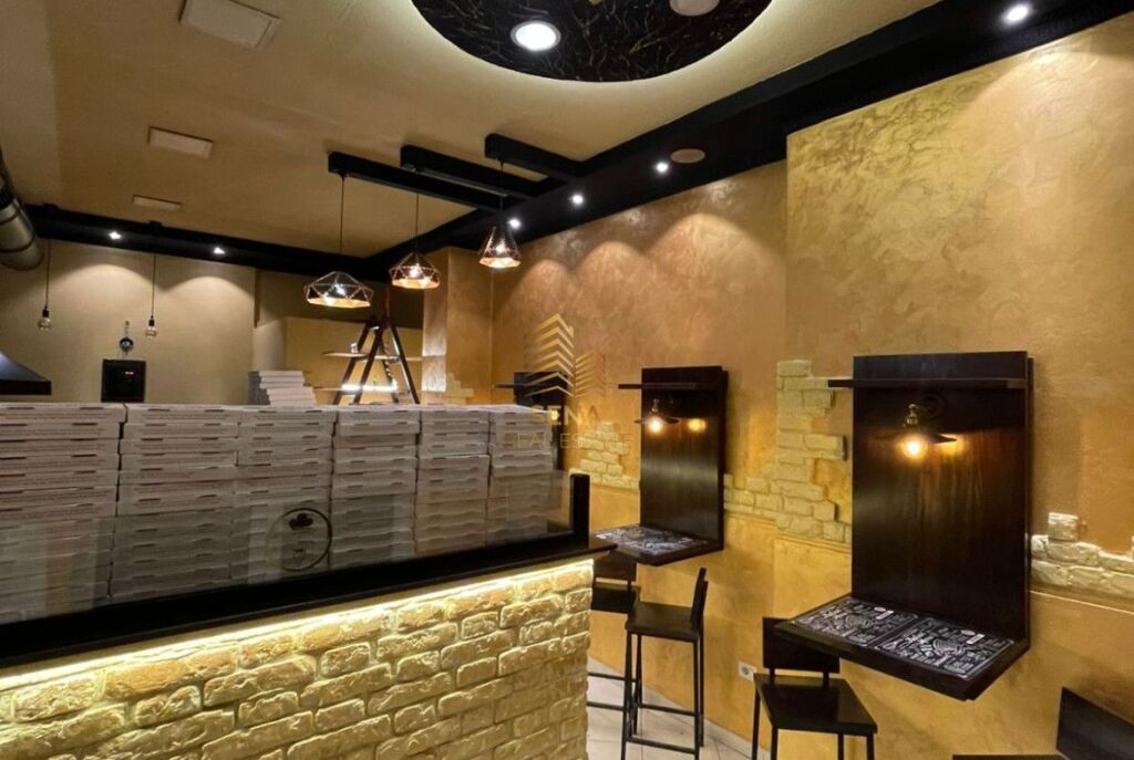 Rent, Business premises/Pizzeria, Former Park - Opposite Delijorgji, 40,000 Leke/month