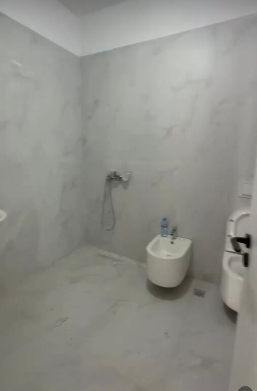 Affittasi appartamento 3+1+2 bagni
