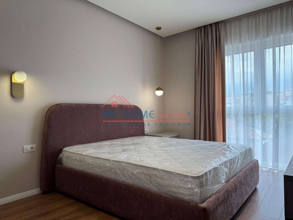 Apartament 1+1 me qera tek Shkolla e Kuqe ne Tirane