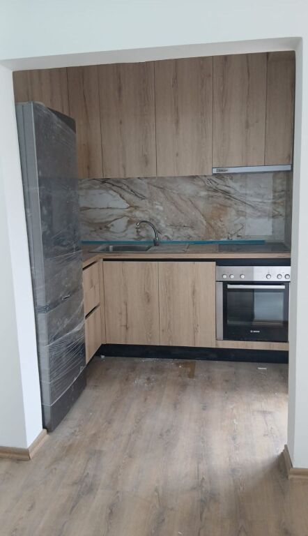 Apartament 2+1- Me Qera- 21 Dhjetori- Rruga e Kavajes