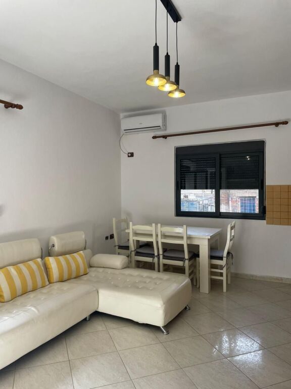 🏡 APARTMENT FOR RENT 2+1 + BALCONY MUZEUMI DURRES