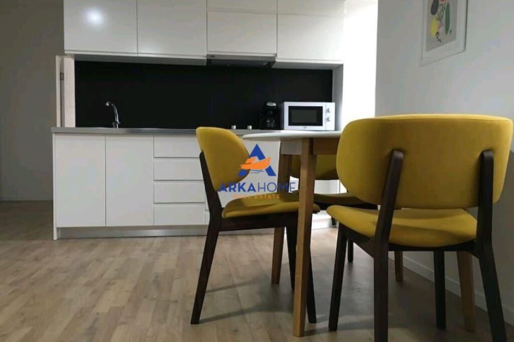 AFFITTASI APPARTAMENTO 1+1+BALCONE "IN VIA SALËS" 63.000 LEKE
