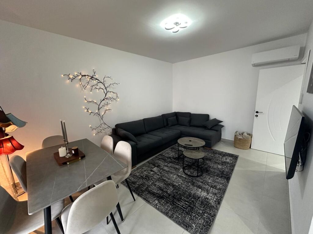 🏢Perballe Institutit “Harry Fultz” shitet apartament 2+1, 17,000,000Leke