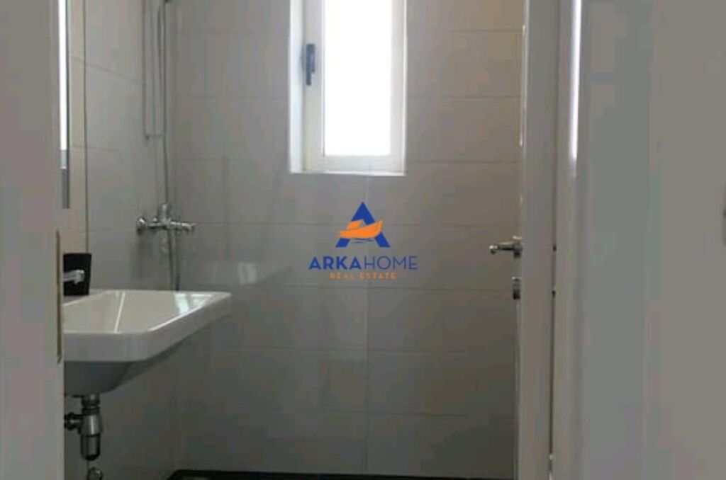 AFFITTASI APPARTAMENTO 1+1+BALCONE "IN VIA SALËS" 63.000 LEKE