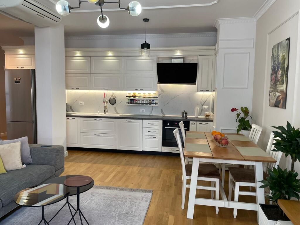 Apartment 3+1+Parking for sale at Artificial Lake.