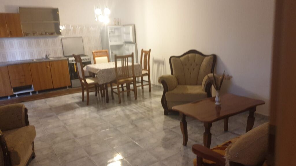 Affitto | Shtëpi private 1 + 1 | Tregu Elektrik | 450 €/mese