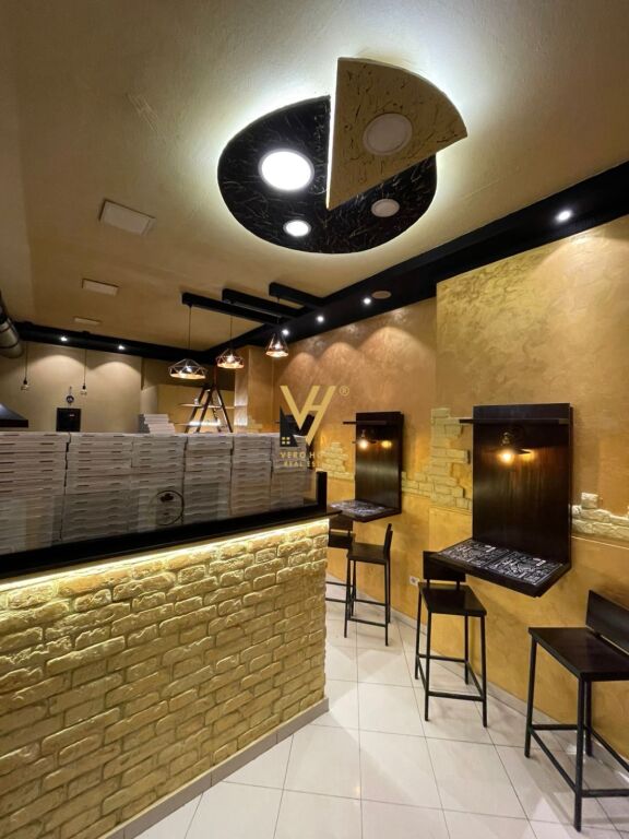 PIZZERIA FOR RENT 50 M2 ON KAVAJES STREET 40,000 LEKE