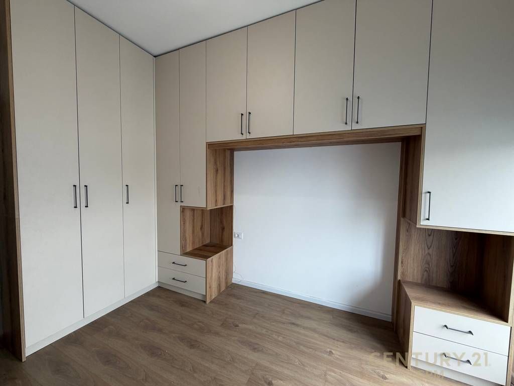 Appartamento 1+1 in vendita presso la residenza OXA Fresku, Tirana