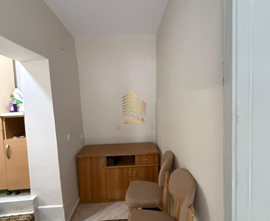 Rent, Private Entrance 1+1+Veranda, Glass Window, 40,000 Lek/Month Negotiable