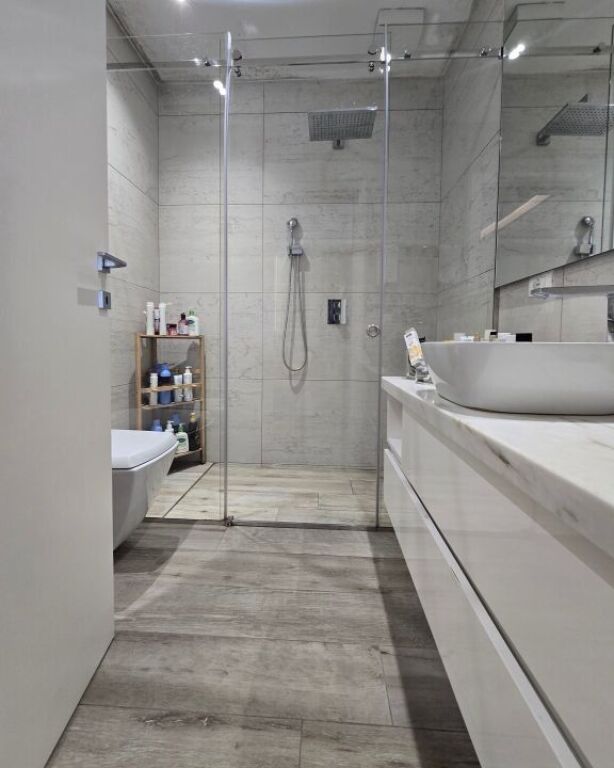 ✨ MOS E HUMBISNI! Apartament 3+1+2 me dy ballkone, tek Kompleksi Delijorgji ✨
